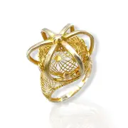 Ефектен златен пръстен с ажурна форма на корона 14K RG13193