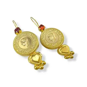 Висящи златни обеци монета с червен камък и сърце 14K RG12816