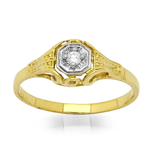 Дамски златен пръстен с циркон