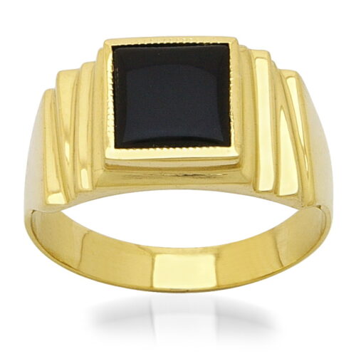 Класически модел мъжки пръстен, изработен от 14 карата класическо жълто злато, с централен камък оникс