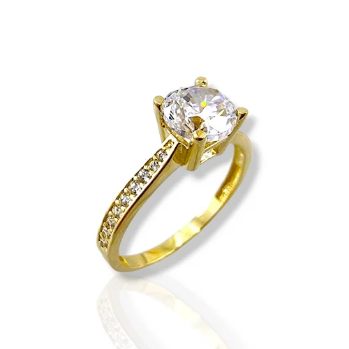 Златен годежен пръстен с цирконий от злато 14 карата.